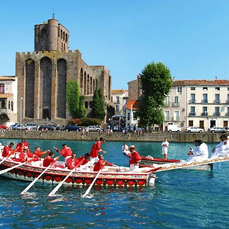 Les Heliades-2 By Interhome 아그